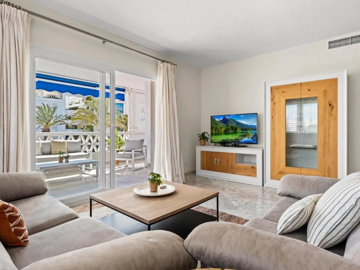 Apartment Dos Dormitorios En 2 Linea De Playa Ref G07 Marbella