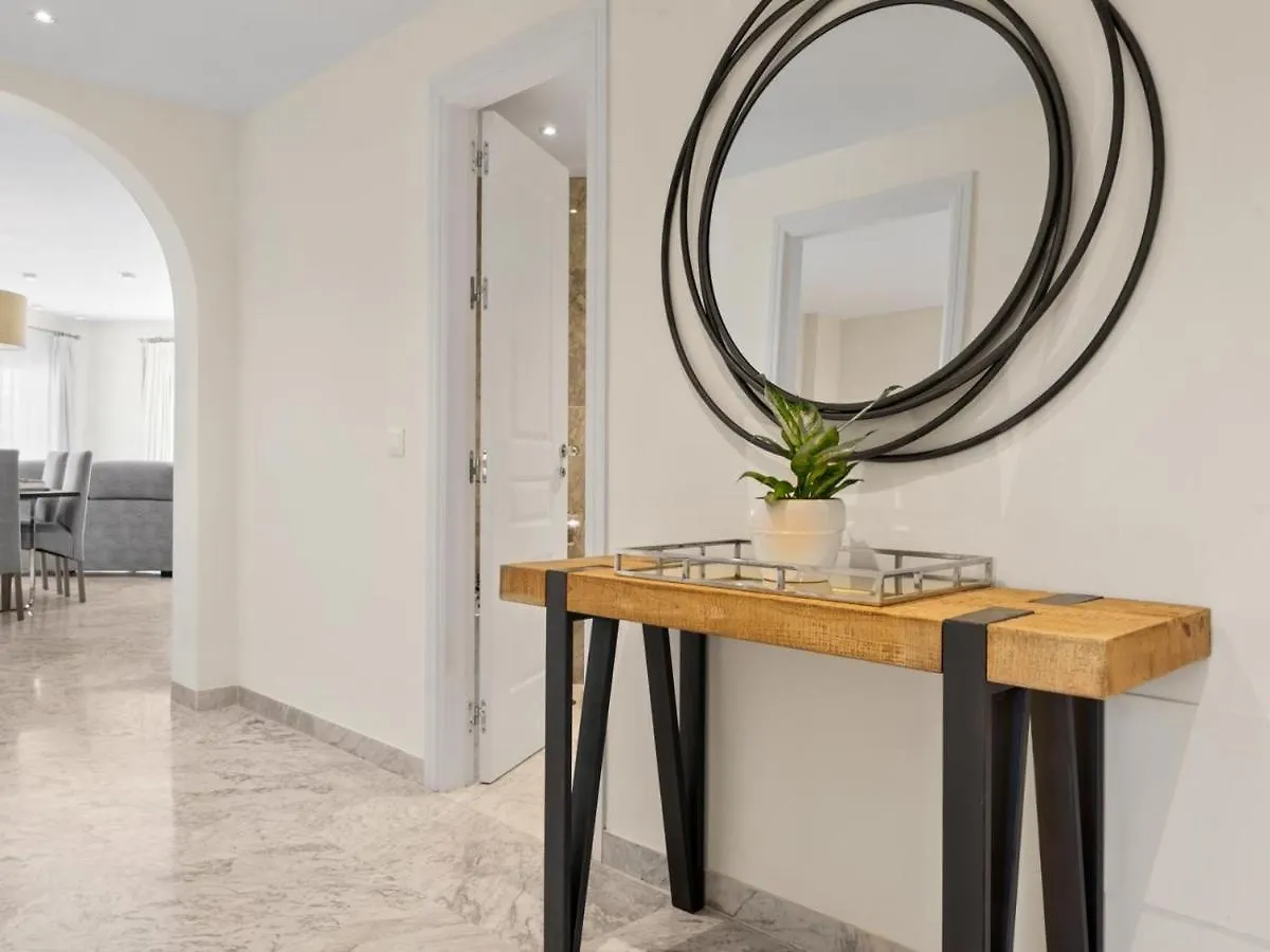Apartment Dos Dormitorios En 2 Linea De Playa Ref G07 Marbella